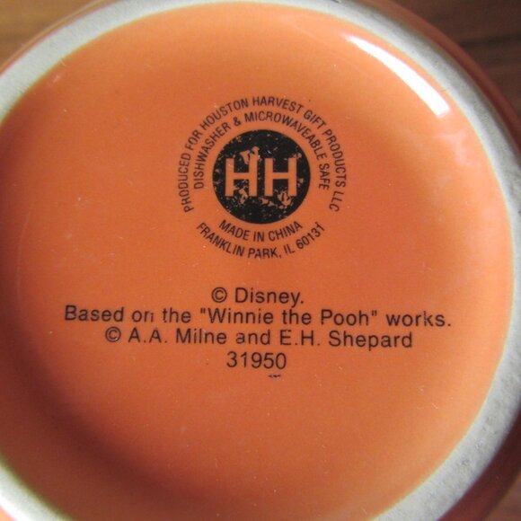 15 oz winnie the pooh mug Disney (W4533) - Picture 7 of 7